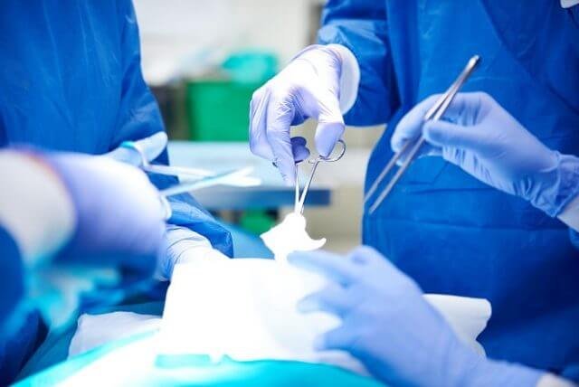 cirurgia de fimose 640x428 1 - Tratamento caseiro para fimose e freio curto - Dr Douglas revela como remover em casa